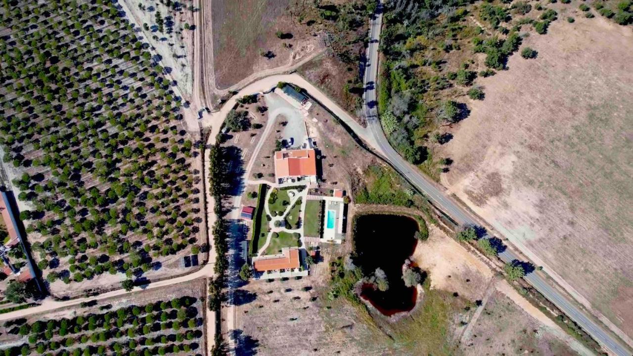 בית הארחה וילה נובה דה מילפונטס 	Monte Da Corca Nova מראה חיצוני תמונה